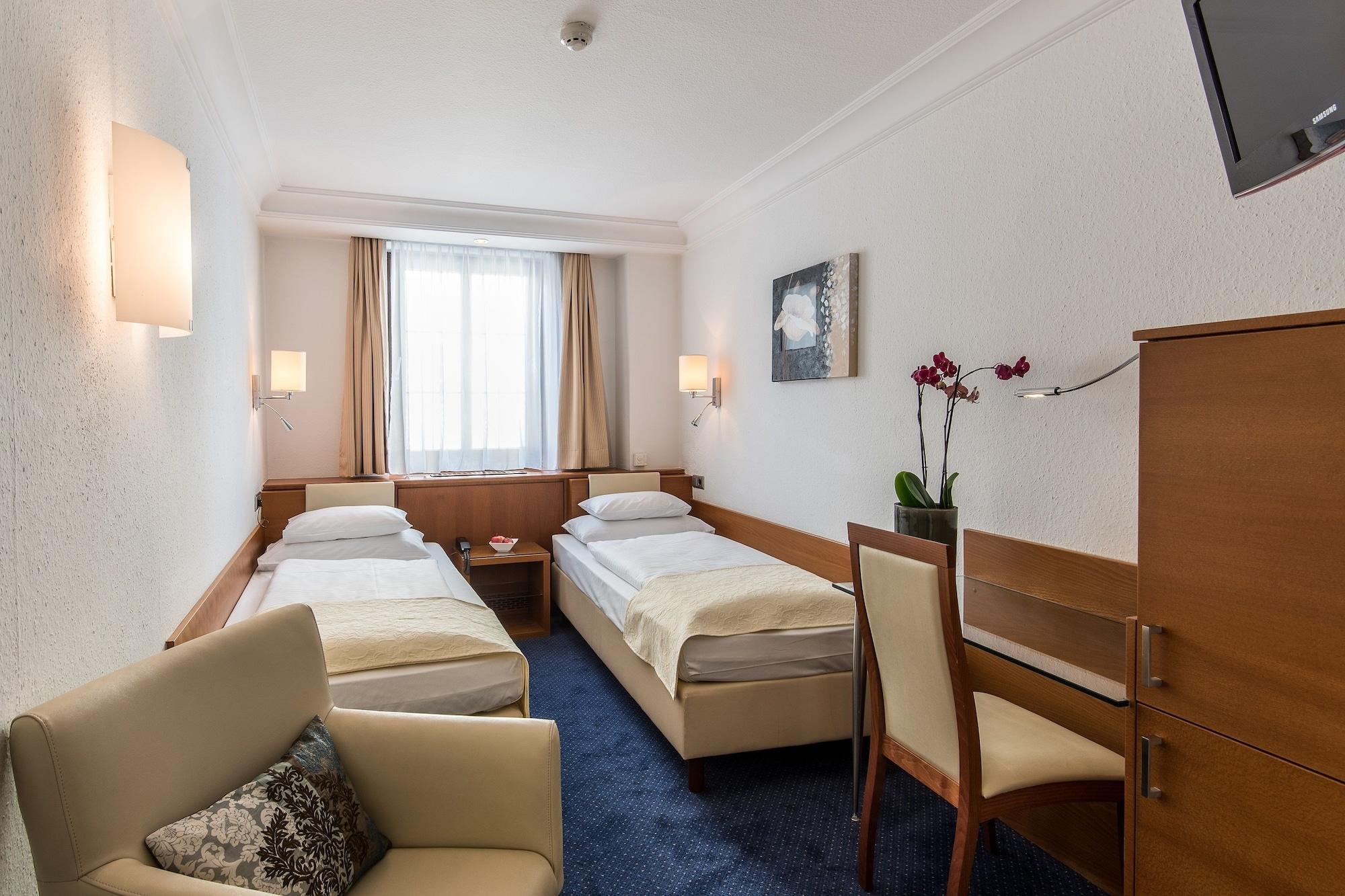 Hotel Mondschein 4*