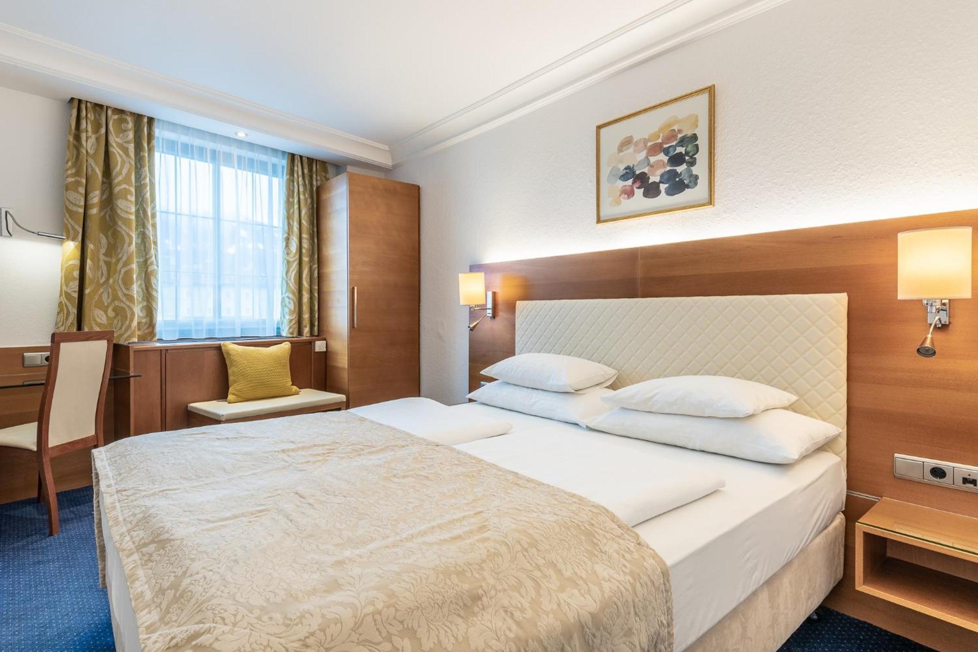 Hotel Mondschein 4*